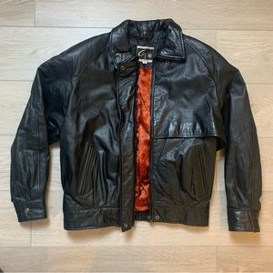 Global Identity Leather GIII Jacket paisley lining
M